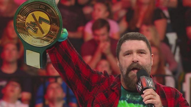 Mick Foley unveils the brand-new 24/7 Championship