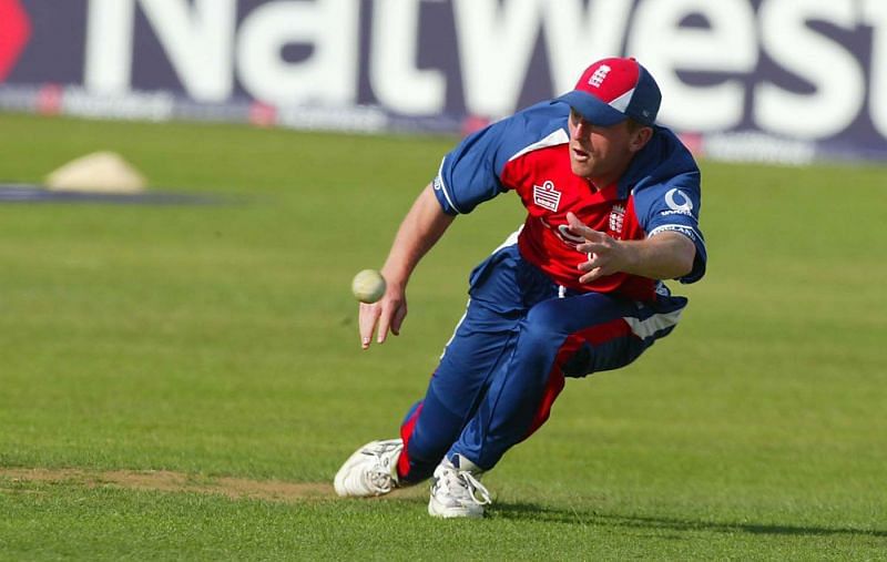 5 catches by Paul Collingwood of England is the highest number of catches by a player at this ground.