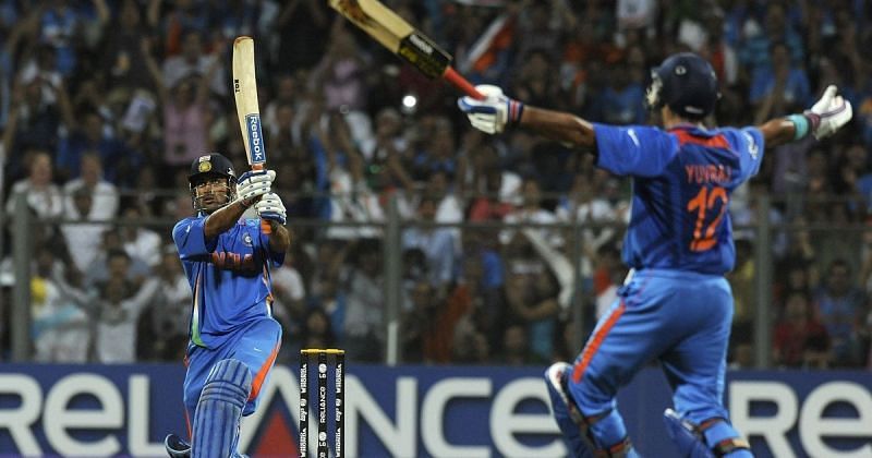 MS Dhoni&#039;s winning six in 2011 World cup