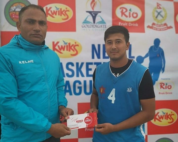 &Acirc;&nbsp;Ayush Singh (R) of Nepal Army Club was declared man of the match for his 20 points, 5 assists, 3 rebounds and 4 steals.