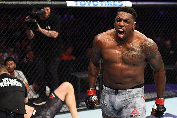 Walt Harris put a beating on Serghei Spivac