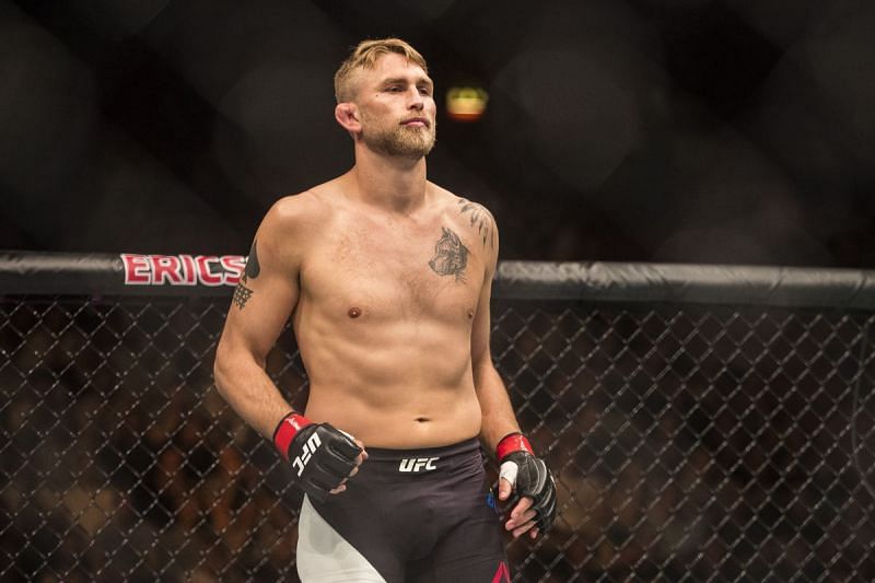 Alexander Gustafsson could use his range to take the fight to Anthony Smith
