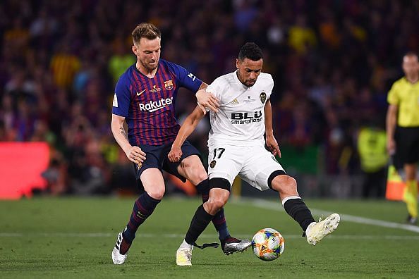 Barcelona Transfer News: Former Ballon d'Or winner advises Blaugrana star to reject Manchester United like he once did