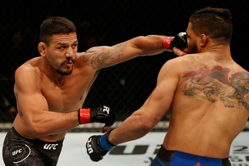 Rafael Dos Anjos came from behind to submit Kevin Lee in the main event