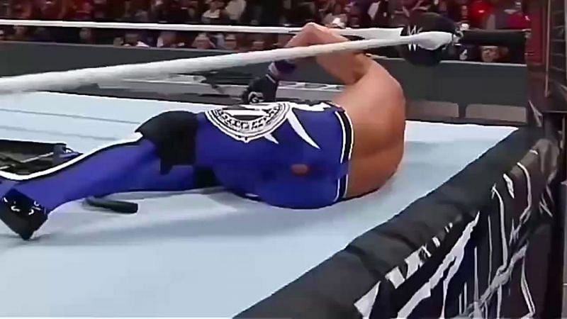 AJ Styles tears his gear.