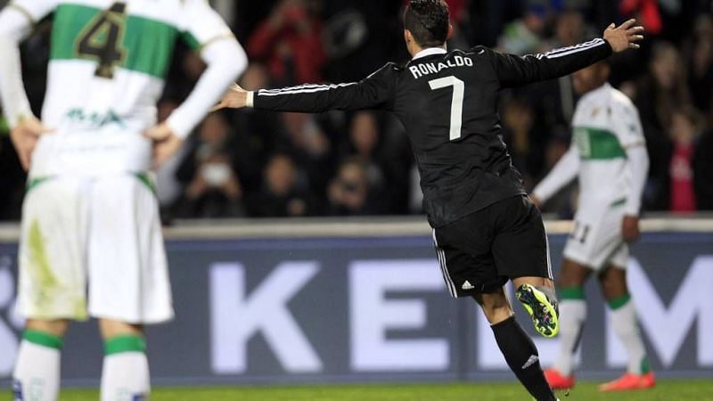 Cristiano Ronaldo's bullet header against Roma in 2008