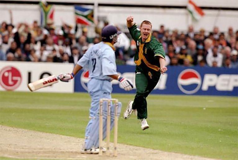 Both Sachin Tendulkar and Lance Klusener have been awarded man of the series in World Cups