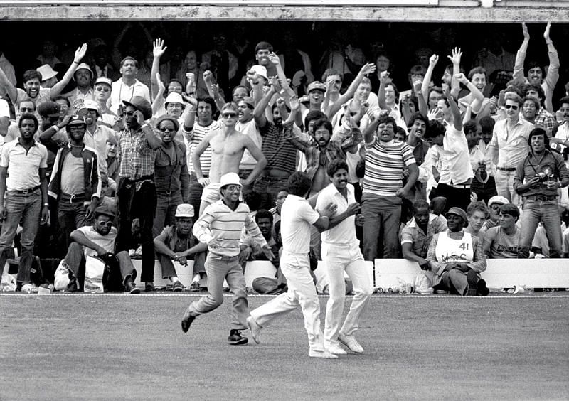 Kapil Dev took a fantastic catch to dismiss Viv Richards.