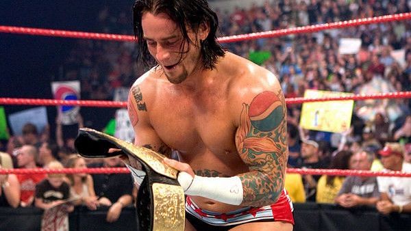Major WWE Superstar makes stunning statement about CM Punk; says