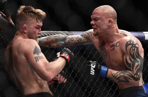 Anthony Smith upset Alexander Gustafsson in last night's main event