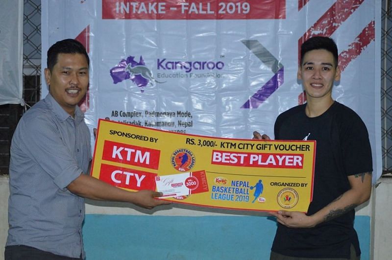 Allana May Lim (R) of ISO Kite was adjudged player of the match for the second time in a row