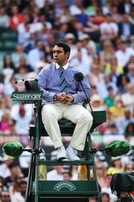 The Robinsons' logo can be seen on the Chair Umpire's structure