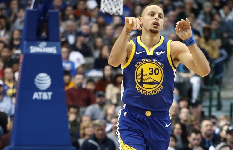 Curry hit 11 3-pointers to help the Warriors down the Mavericks