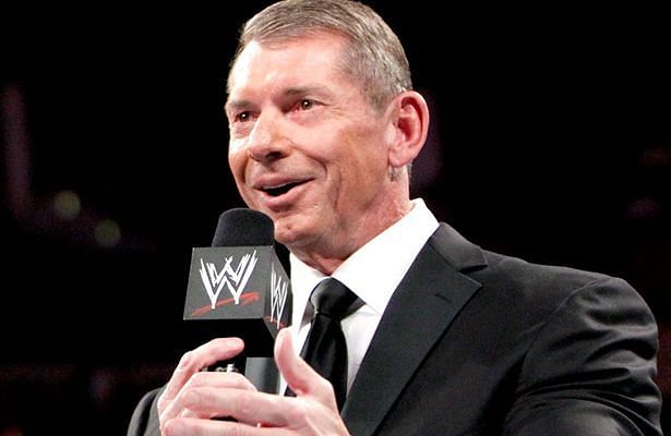 5 सुपरस्टार्स जिन्होंने सोशल मीडिया के जरिए WWE को खराब बुकिंग के लिए ताना मारा