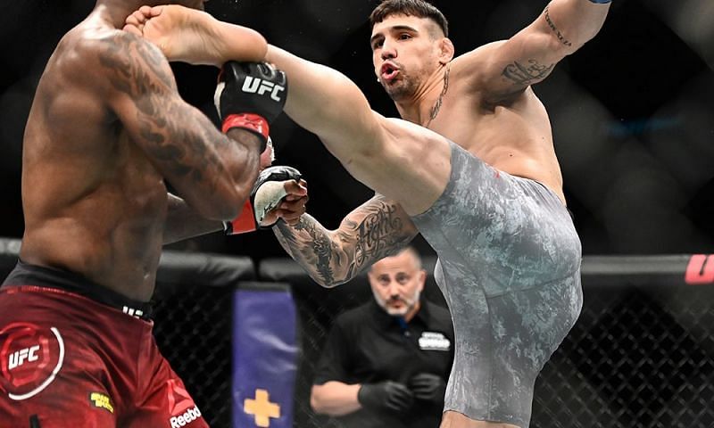 Aleksandar Rakic knocked out Jimi Manuwa in spectacular fashion