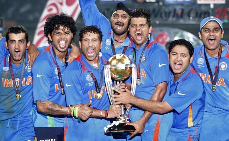 Dhoni&#039;s men became the first team to a World Cup final at home