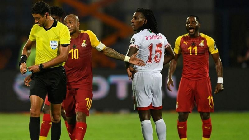 Ghana&#039;s Dede Ayew protests after John Boye is sent off