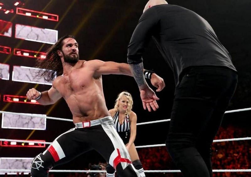Seth Rollins retained his title, although in strange fashion