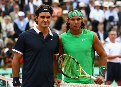 Roger Federer (L) and Rafael Nadal