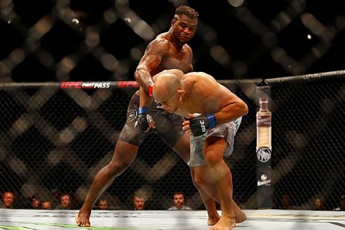 It didn't take long for Francis Ngannou to deal with Junior Dos Santos