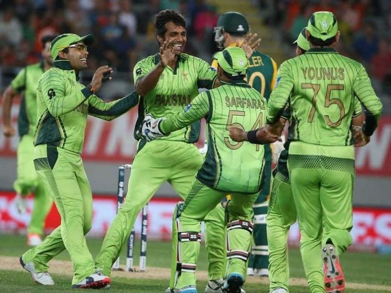 Pakistani team celebrating David Miller&#039;s wicket.