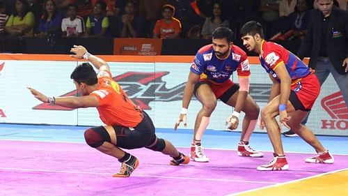 U.P. Yoddha defeated U Mumba by 4 points