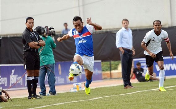 Beikhokhei Beingaichho in action for Bengaluru FC in their first season of I-League