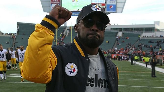 Steelers coach Tomlin agrees to one-year extension