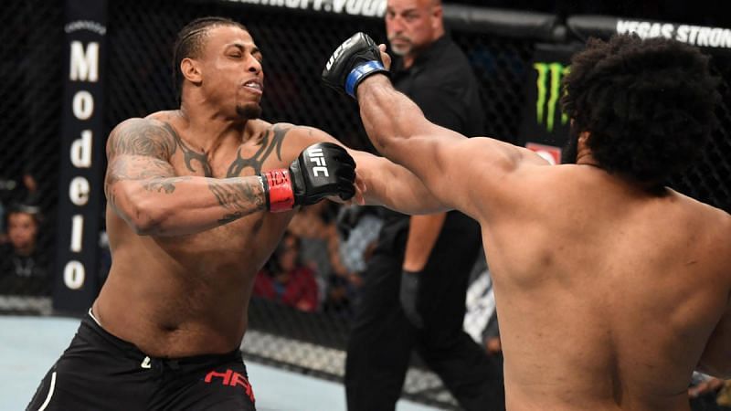 Greg Hardy&#039;s fight with Juan Adams appeared to have been stopped early