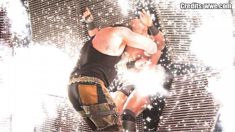 WWE needs more cliffhangers like the Bobby Lashley and Braun Strowman incident.