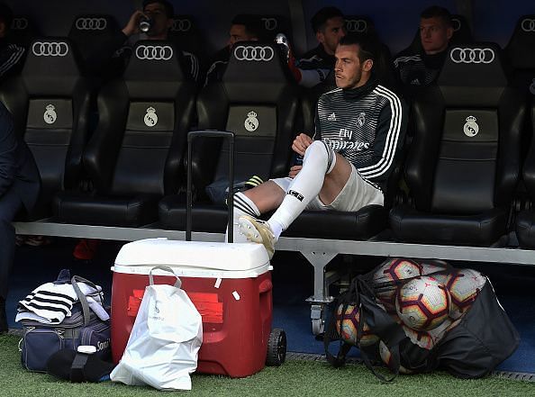 Real Madrid and Gareth Bale are in an unusual standoff.