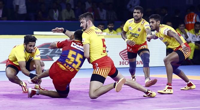 Pro Kabaddi 2019: Gujarat Fortunegiants register a resounding 44-19 win against U.P. Yoddha