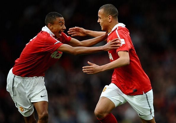 Lingard and Morrison celebrate during United&#039;s FA Youth Cup Final win over Sheffield United in 2011