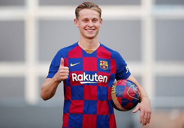 FC Barcelona Unveil New Player Frenkie de Jong