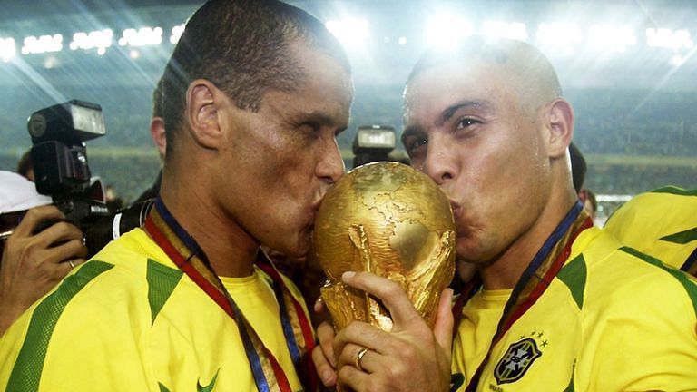 Ronaldo (right) kissing the 2002 FIFA World Cup trophy Brazil-Argentina All-time Combined XI Enter caption