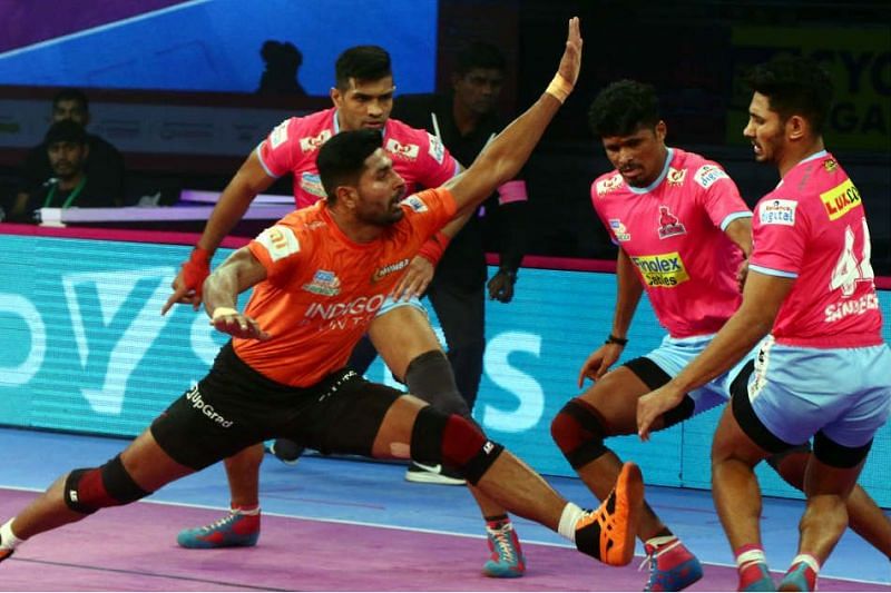 Rohit Baliyan in action for U Mumba against the Jaipur Pink Panthers