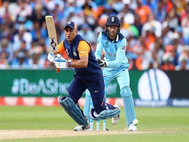 MS Dhoni's tactic didn't work well against England