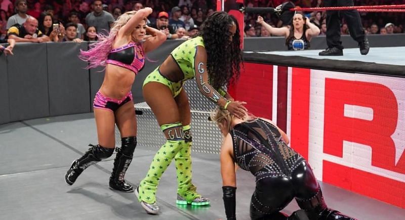 Alexa Bliss, Naomi and Natalya