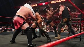 WWE Rumors: Top RAW superstar "working through injury" and not taking hiatus