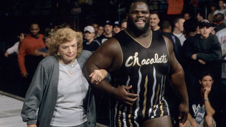 Sexual Chocolate Mark Henry with his &#039;girlfriend&#039; Mae Young.