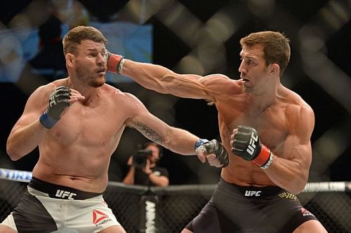 Luke Rockhold vs Michael Bisping