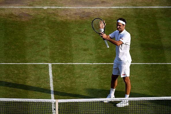 Federer beats Nishikori in the 2019 quarterfinals for his record 100th singles match win at Wimbledon