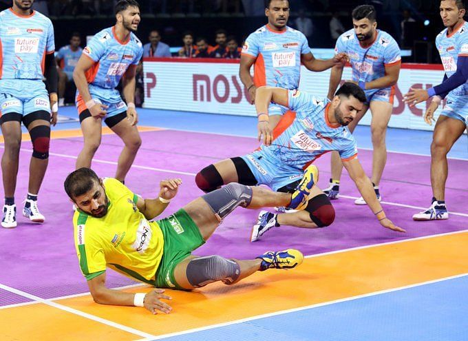 Bengal Warriors destroy Tamil Thalaivas in a fervid battle with the score 35-26