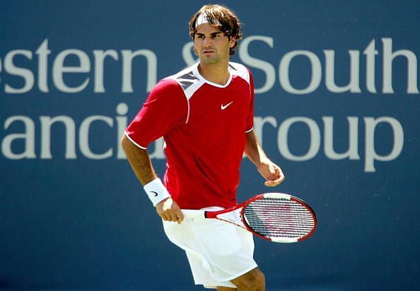 Federer beats Roddick to win his 1st Cincinnati title in 2005