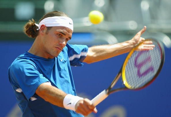 The aesthetic beauty of the single handed Federer backhand