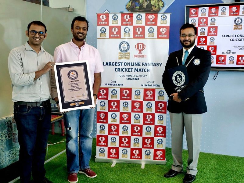 Bhavit Sheth (left) - COO &amp; Co-Founder - Dream11, Harsh Jain (middle) - CEO &amp; Co-Founder Dream11, Swapnil Dangarikar, Adjudicator, Guinness World Records (right)
