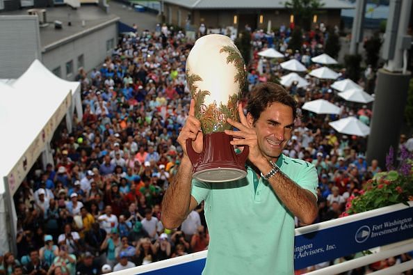 Federer celebrates his 6th Cincinnati title in 2014