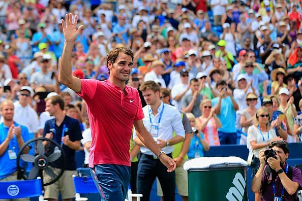 Federer celebrates his seventh title at Cincinnati