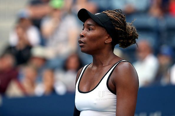 Venus Williams crushed her first round opponent Saisai Zheng.