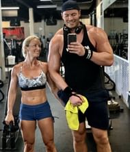 à¤à¥à¤°à¤¿à¤¸ à¤à¥à¤°à¥à¤®à¤²à¥à¤Â 